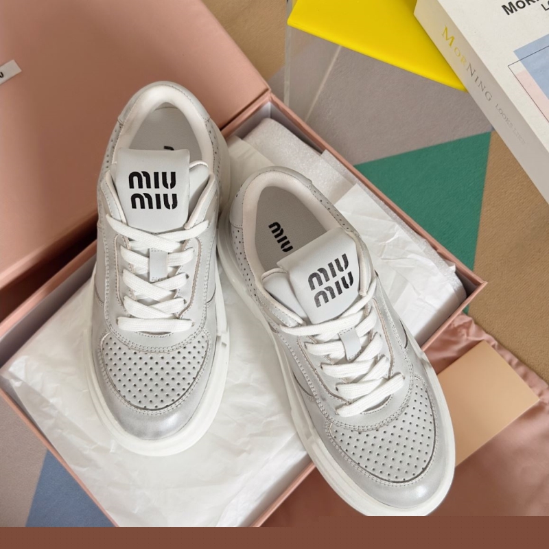 Miu Miu Casual Shoes